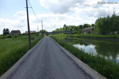 2015-05-21 Canal de la Sambre  l'Oise  - Etreux - Vadencourt 94